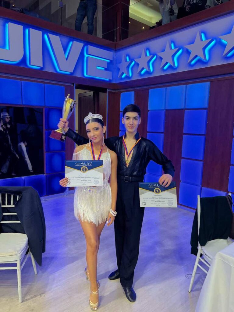 Գրիգորյան Հովհաննես – Պալոյան Ինեսսա